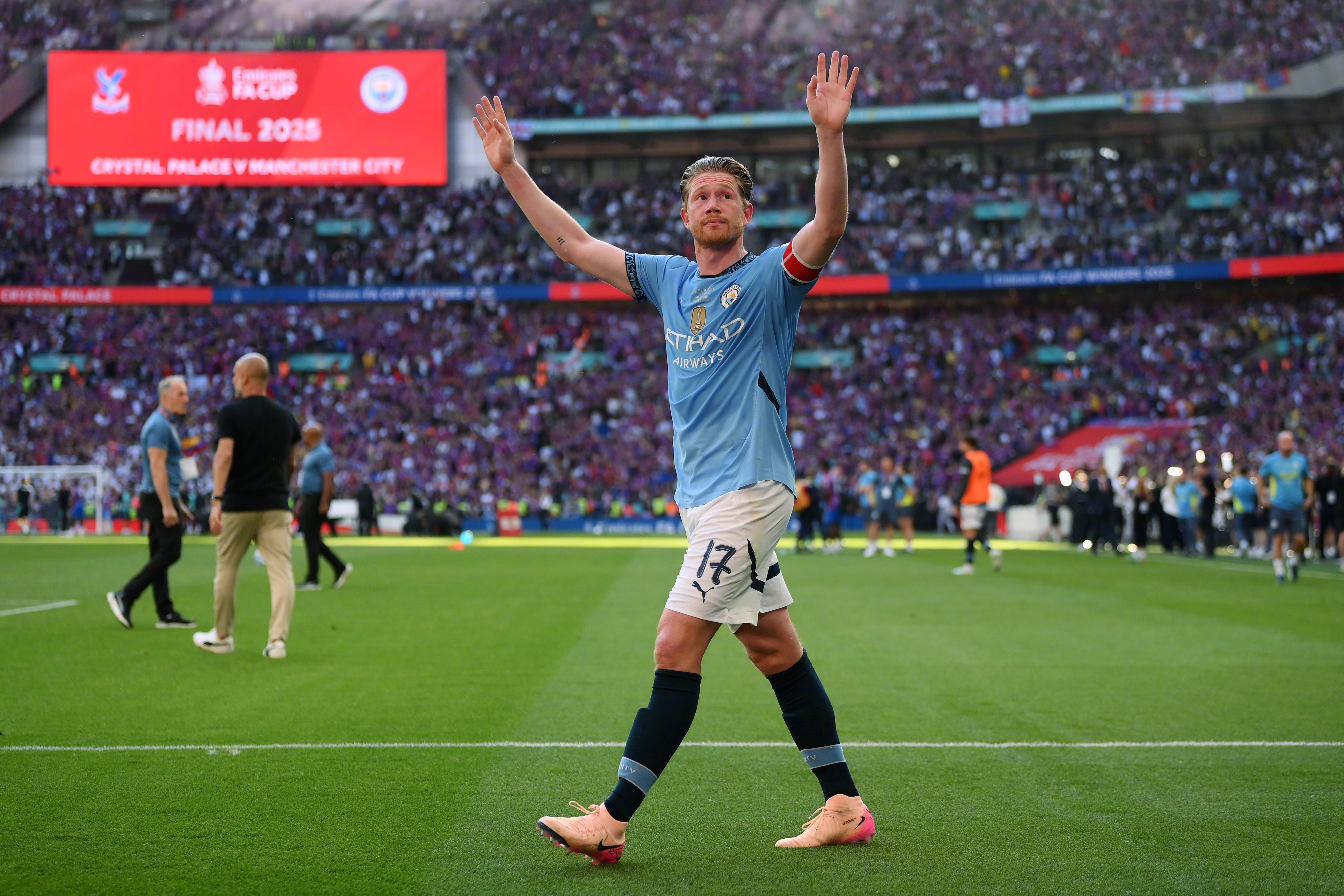 开云-德布劳内前女友卡洛琳现状